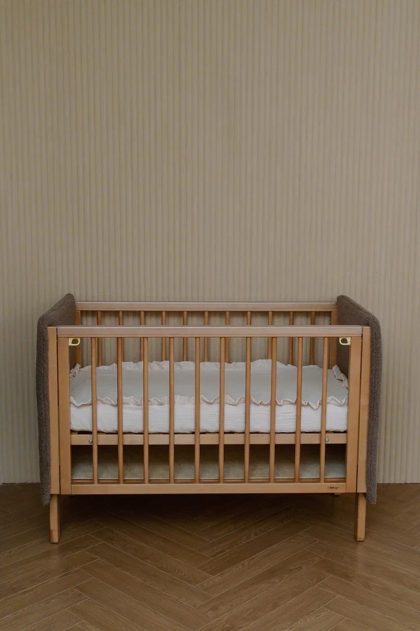 Кроватка Scandi «Lily» на колесах